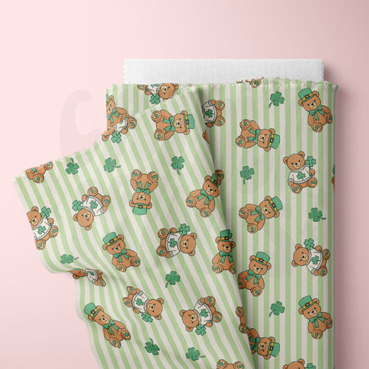 Lucky Teddy Bear Seamless Pattern St Patricks